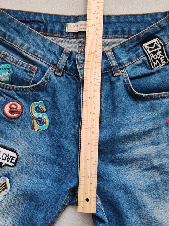 Dilvin Vintage Inspired Patched Boyfriend Jeans- Distressed Denim-Women’s Size 4 - Picture 10 of 16